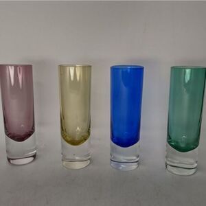 4 tall cordial glasses‎ of different colors